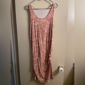 Formfitting summer maternity dress. Color: burnt orange & white. Size: XL